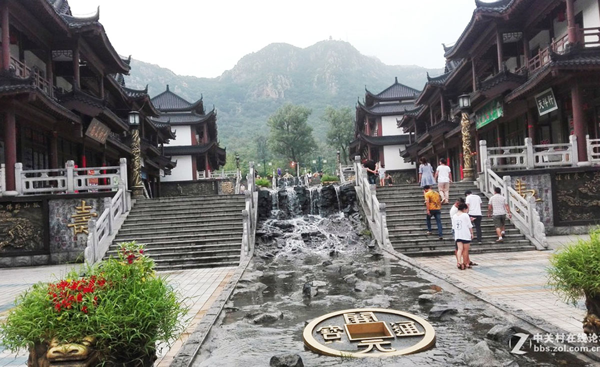 丹东红木牌匾定制：寺庙宗祠,园林景观,创意招牌,抱柱对联