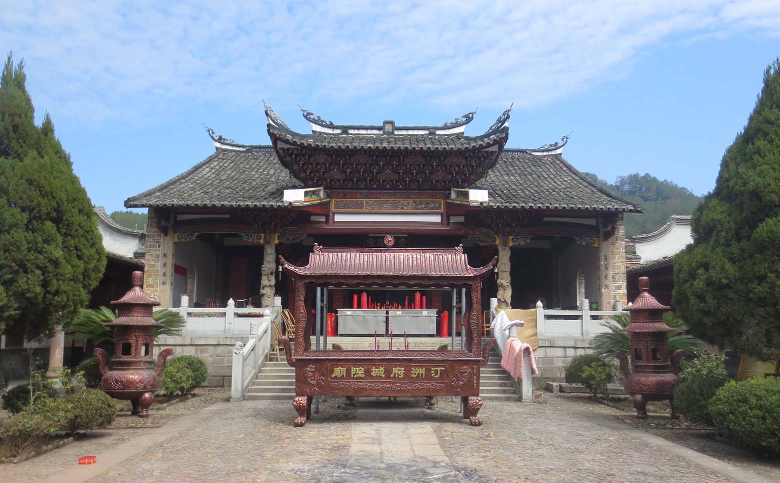 龙岩市红木牌匾定制,寺庙宗祠牌匾定制,店招门头牌匾定制