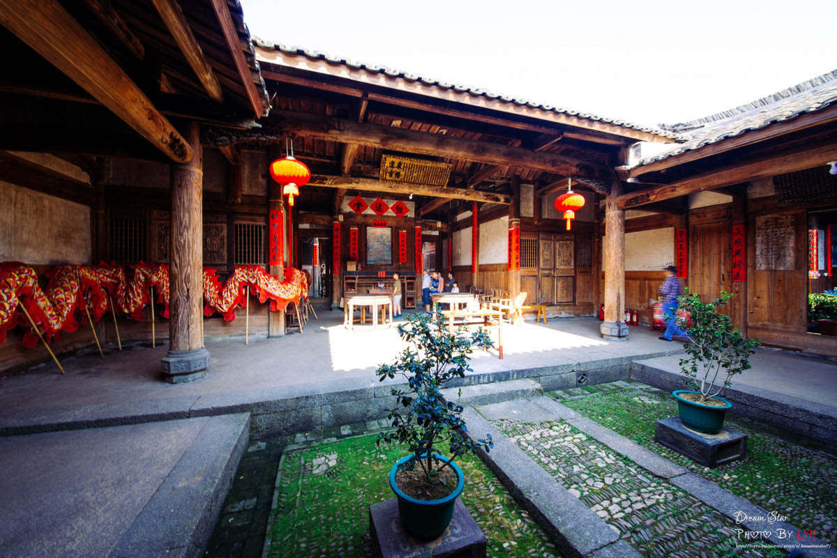 连城县红木牌匾定制,寺庙宗祠牌匾定制,店招门头牌匾定制