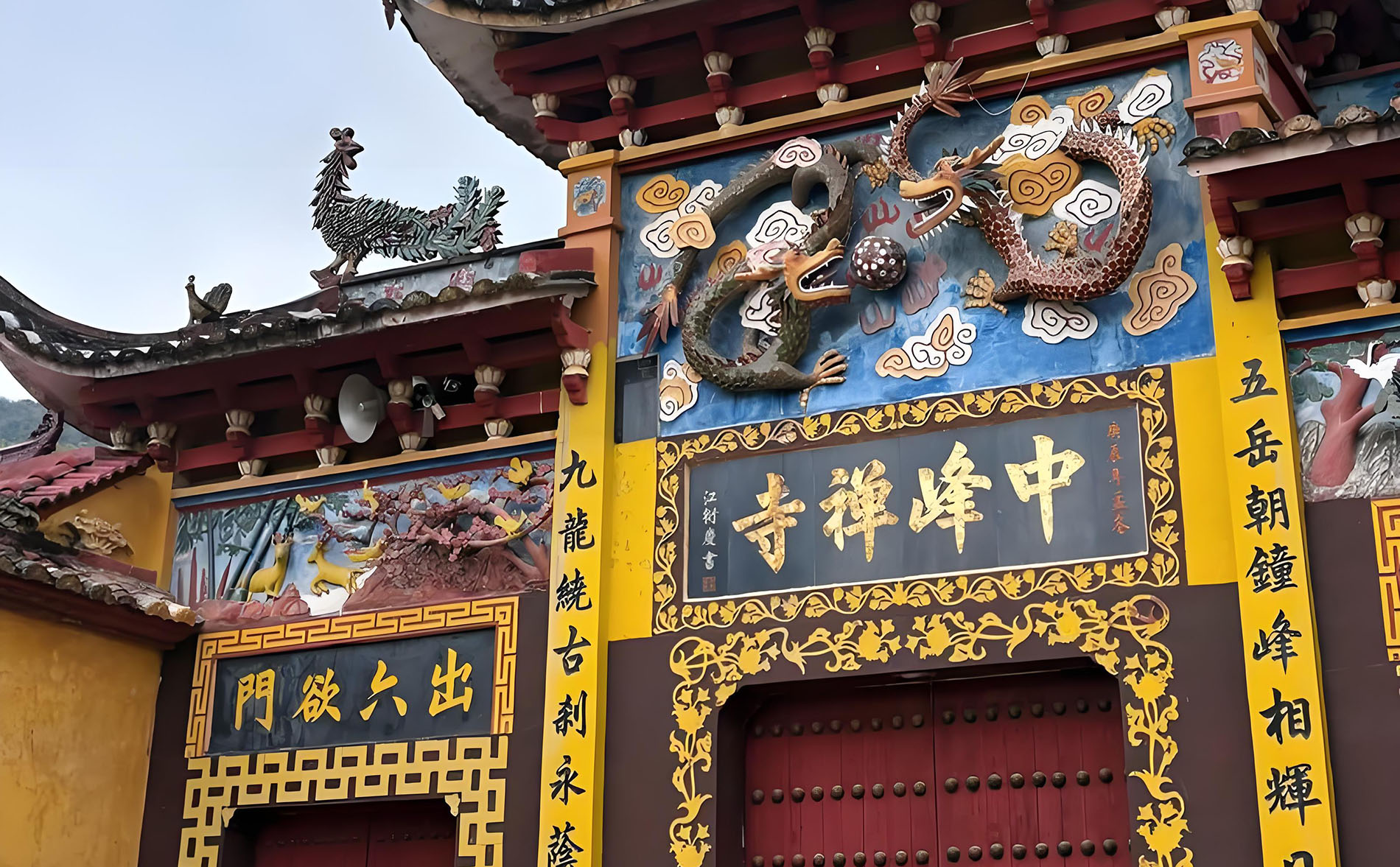 松溪县红木牌匾定制：寺庙宗祠,园林景观,创意招牌,抱柱对联
