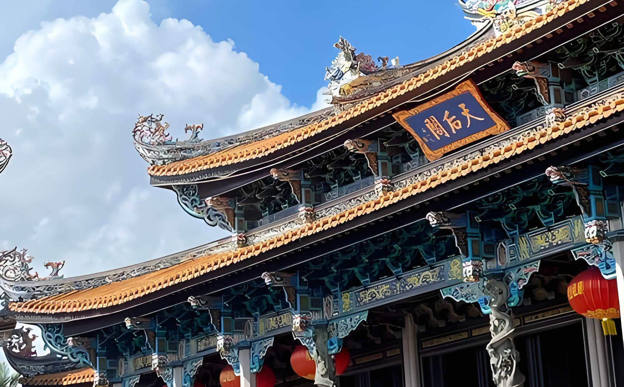 汕尾市红木牌匾定制：寺庙宗祠,园林景观,创意招牌,抱柱对联