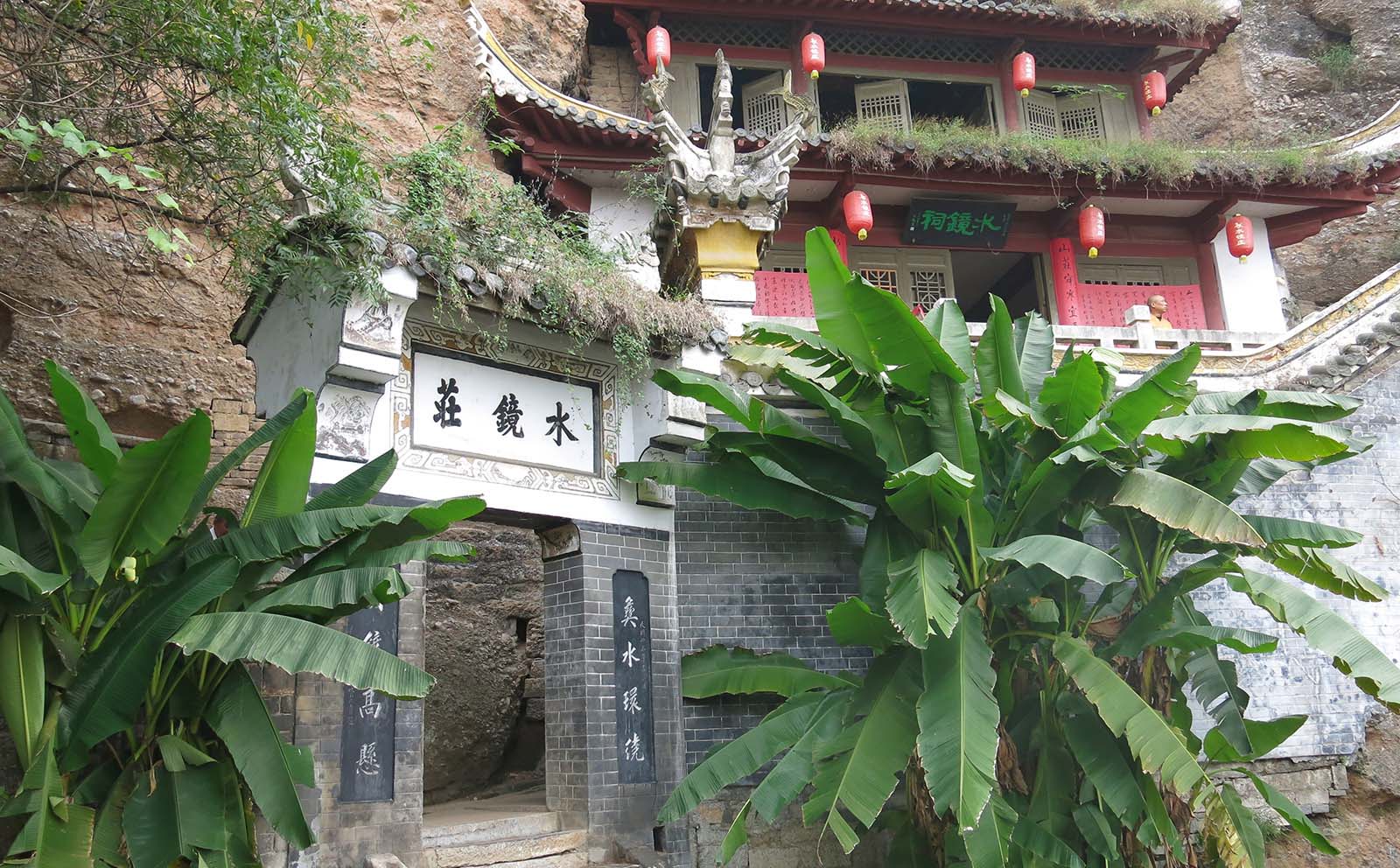 永嘉县红木牌匾定制：寺庙宗祠,园林景观,创意招牌,抱柱对联