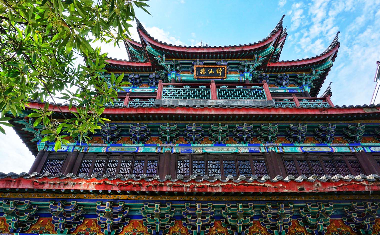 温岭市红木牌匾定制：寺庙宗祠,园林景观,创意招牌,抱柱对联