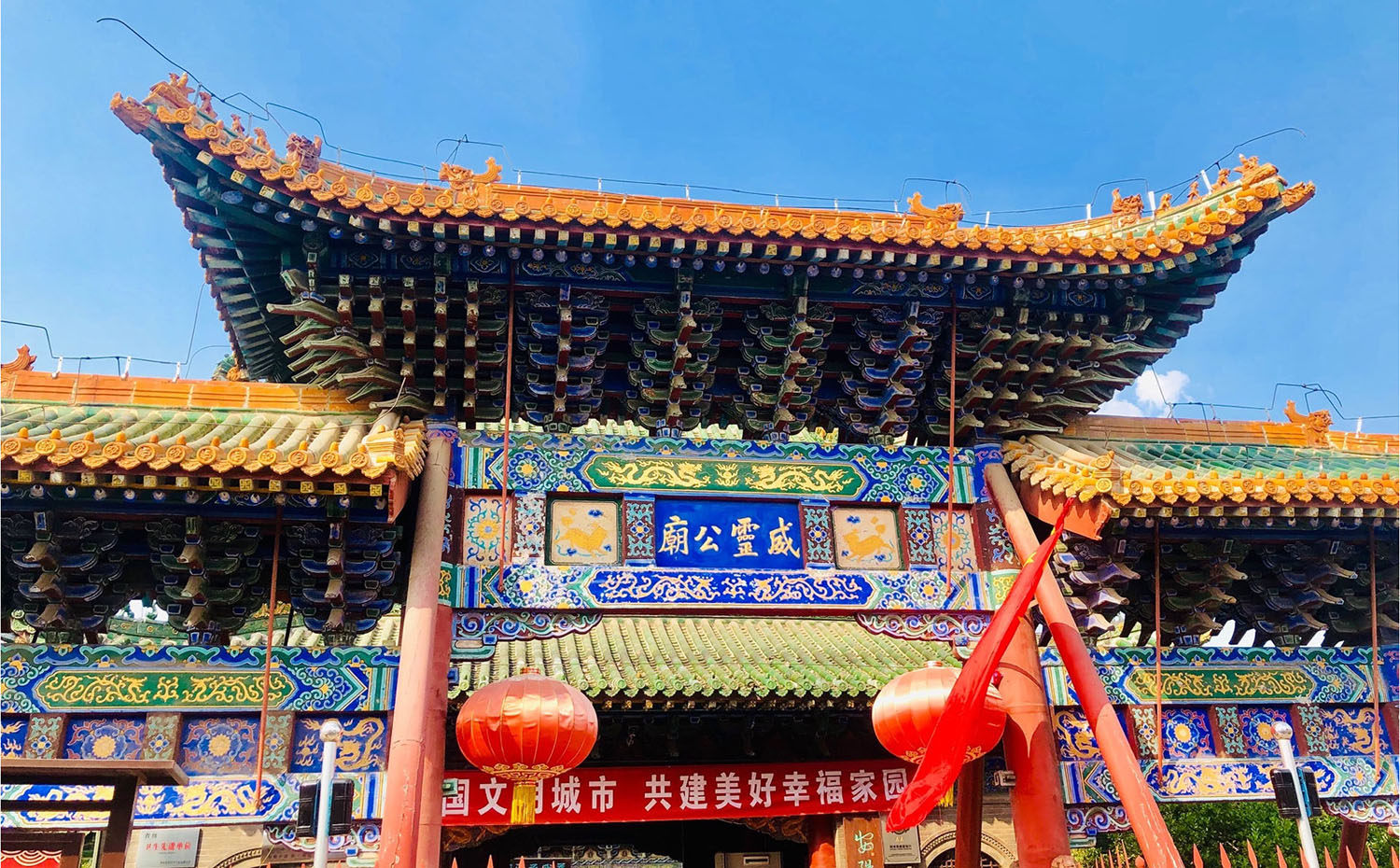安阳县红木牌匾定制：寺庙宗祠,园林景观,创意招牌,抱柱对联