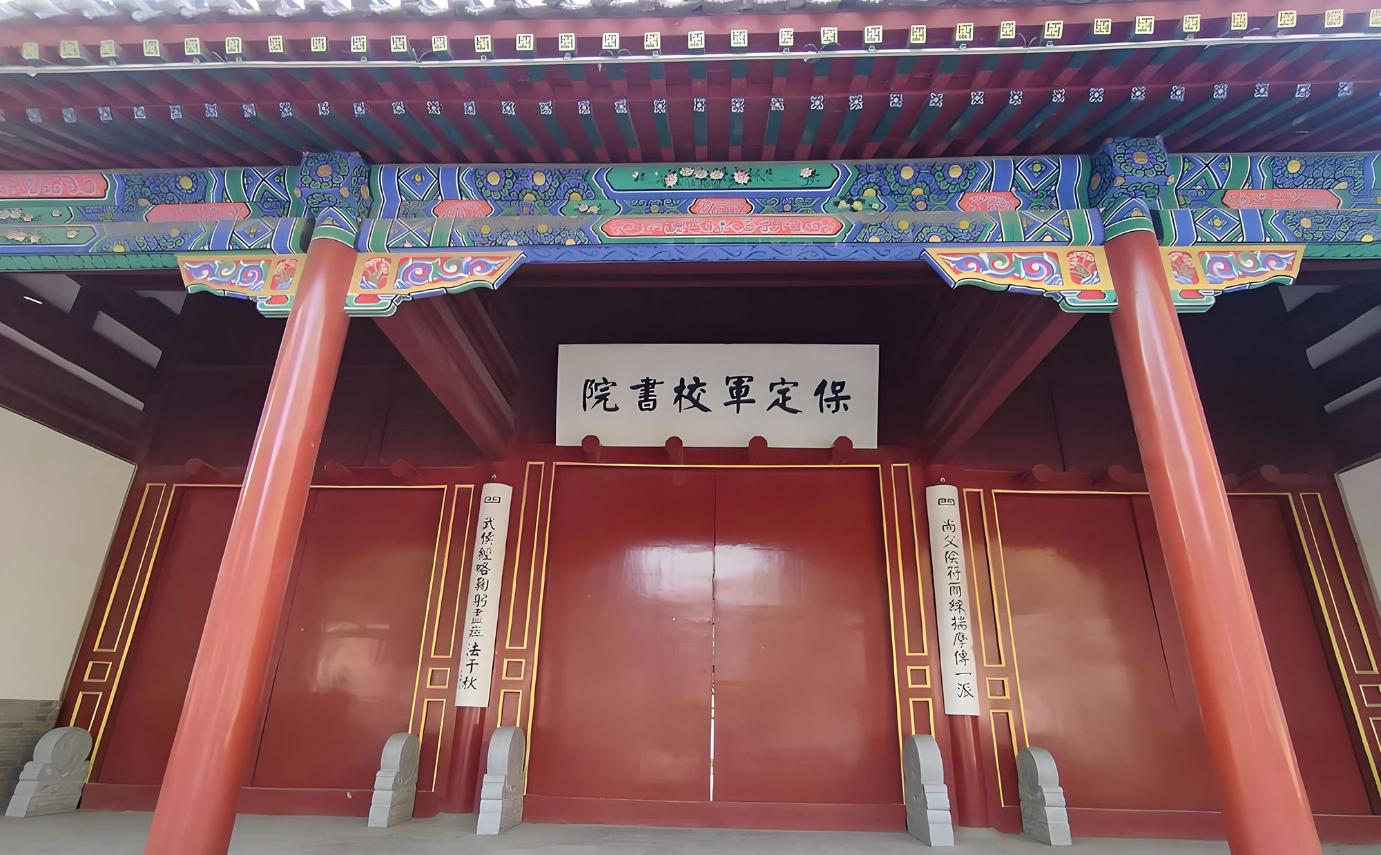 易县红木牌匾定制：寺庙宗祠,园林景观,创意招牌,抱柱对联