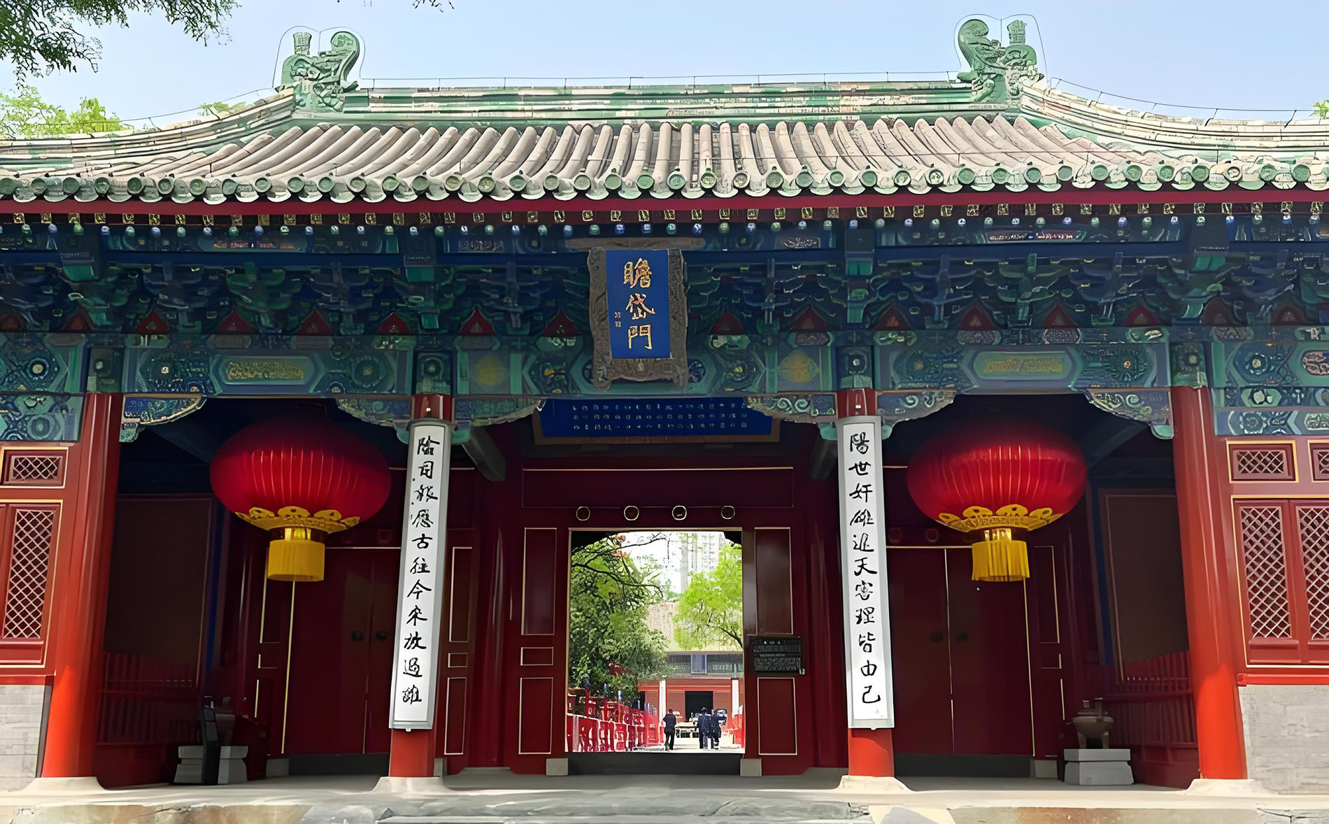 朝阳区红木牌匾定制：寺庙宗祠,园林景观,创意招牌,抱柱对联