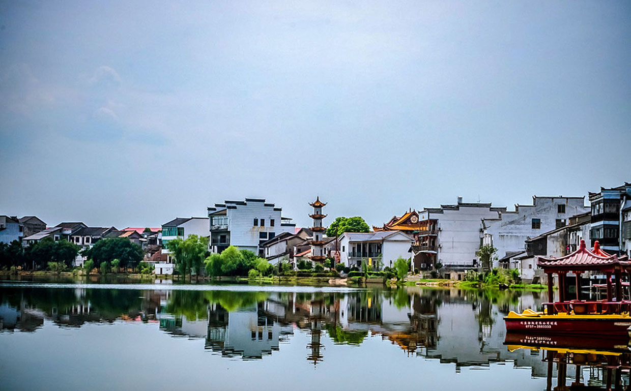 望城区红木牌匾定制：寺庙宗祠,园林景观,创意招牌,抱柱对联