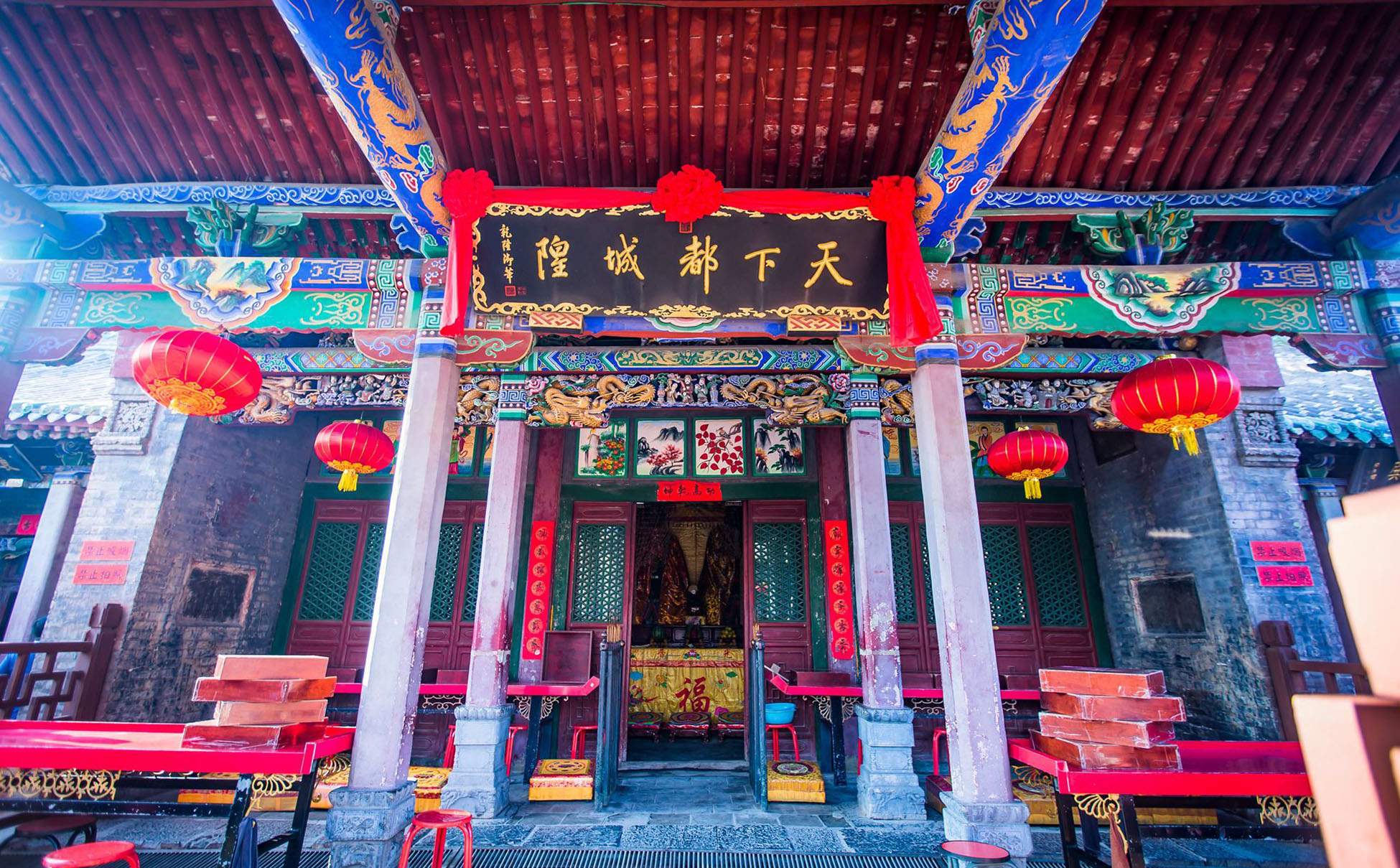 屯留县红木牌匾定制：寺庙宗祠,园林景观,创意招牌,抱柱对联