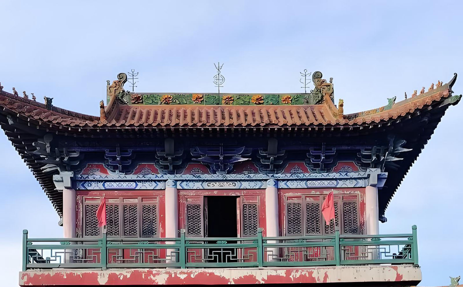 沁县红木牌匾定制：寺庙宗祠,园林景观,创意招牌,抱柱对联