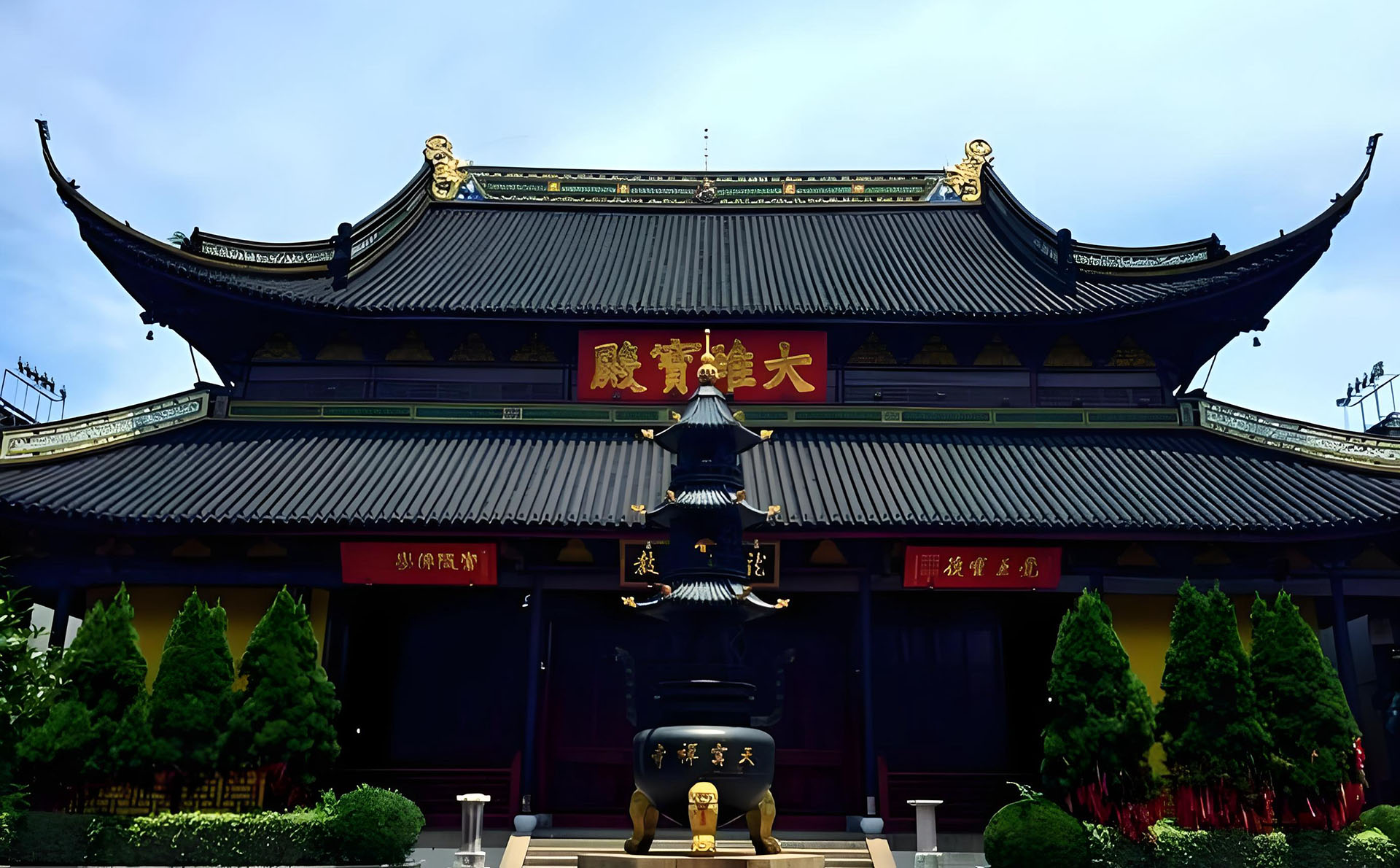 钟楼区红木牌匾定制：寺庙宗祠,园林景观,创意招牌,抱柱对联