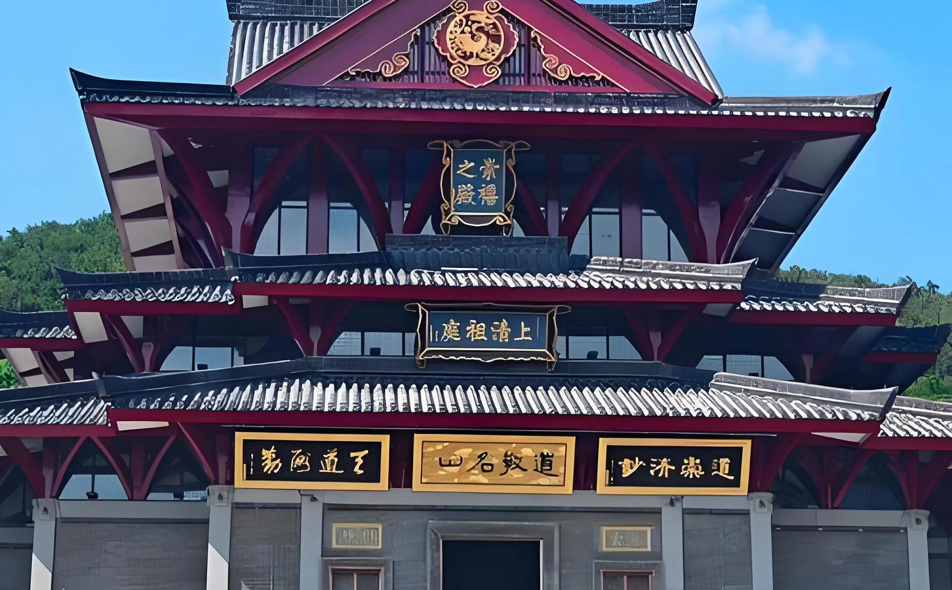 武进区红木牌匾定制：寺庙宗祠,园林景观,创意招牌,抱柱对联