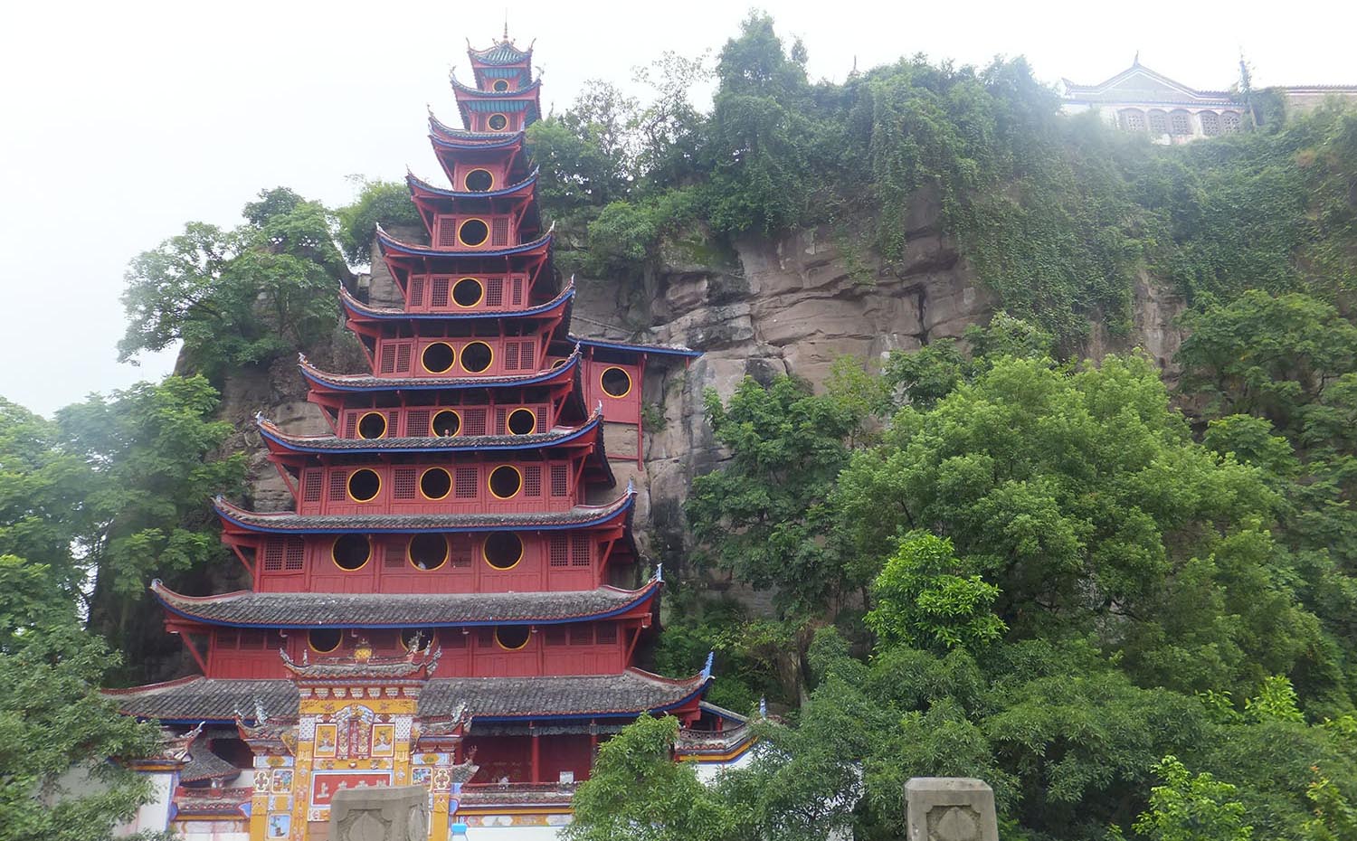 重庆红木牌匾定制：寺庙宗祠,园林景观,创意招牌,抱柱对联