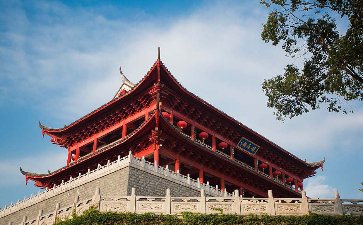 晋安区红木牌匾定制：寺庙宗祠,园林景观,创意招牌,抱柱对联