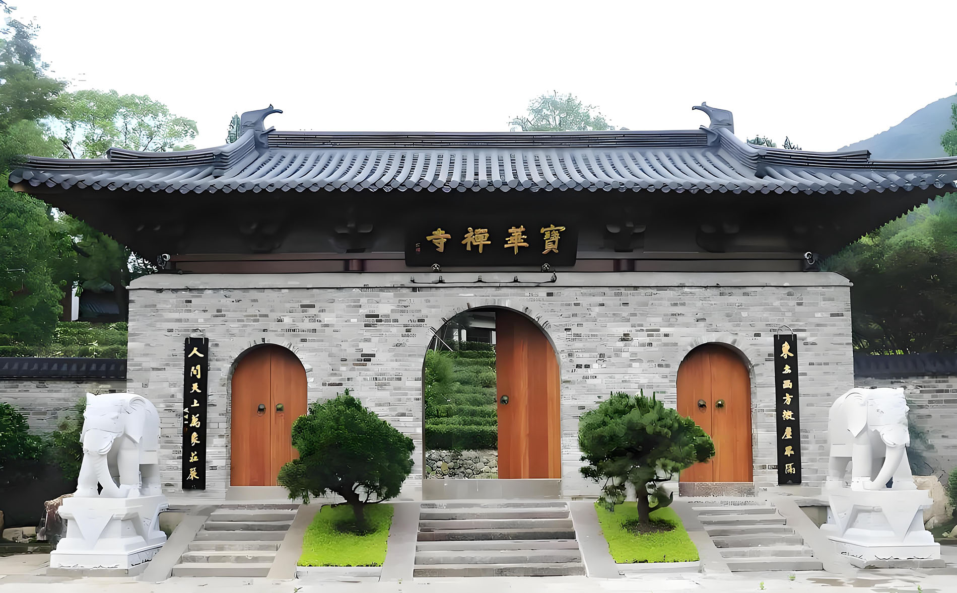 赣县区红木牌匾定制：寺庙宗祠,园林景观,创意招牌,抱柱对联