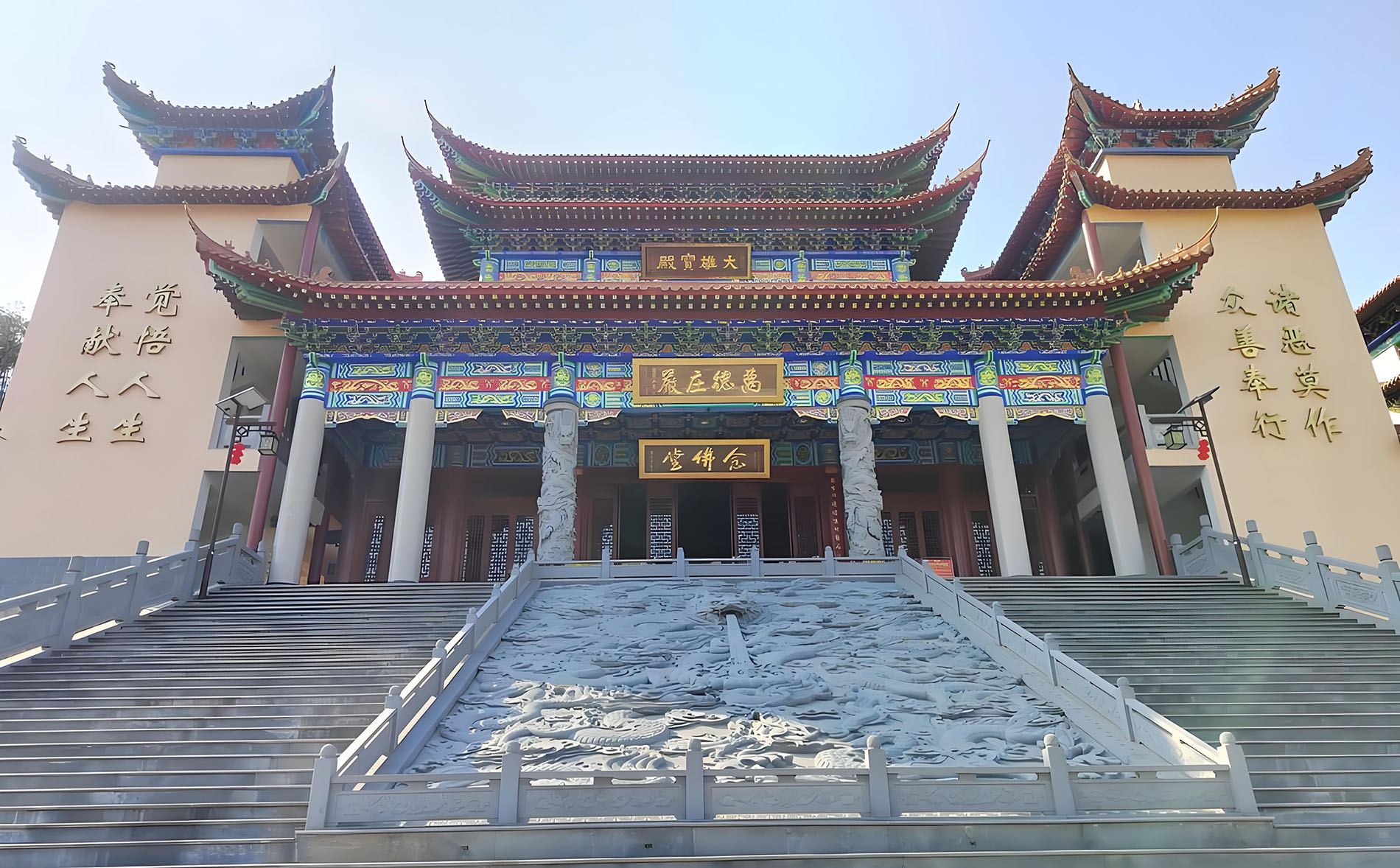 会昌县红木牌匾定制：寺庙宗祠,园林景观,创意招牌,抱柱对联