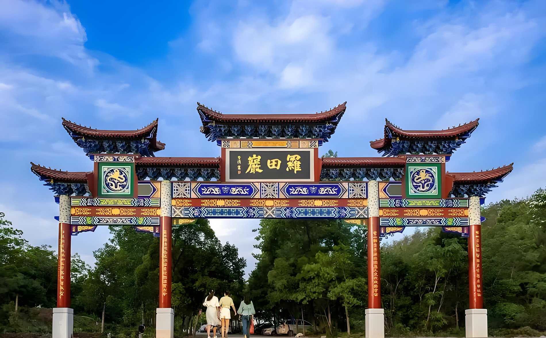 于都县红木牌匾定制：寺庙宗祠,园林景观,创意招牌,抱柱对联