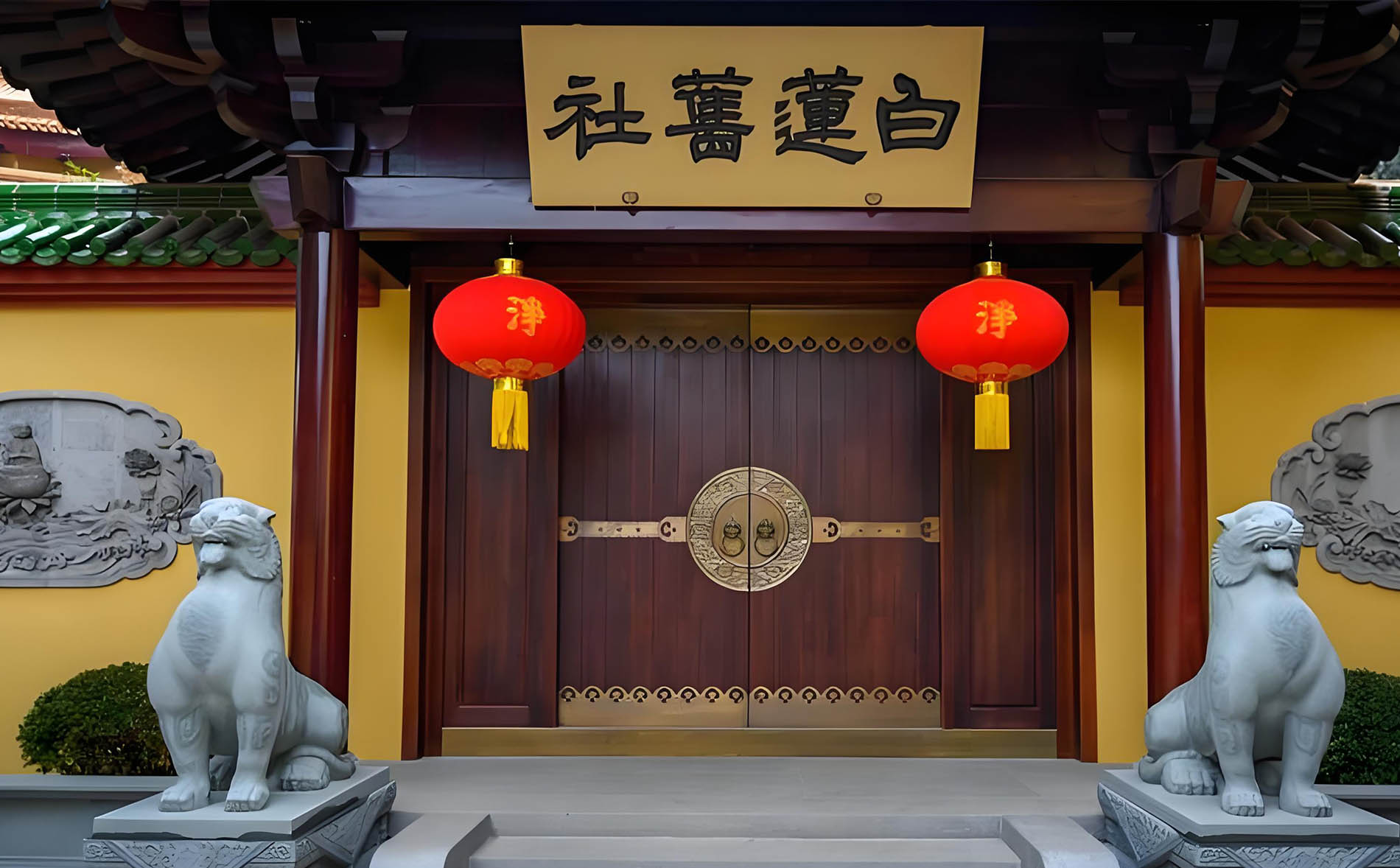 瑞昌市红木牌匾定制：寺庙宗祠,园林景观,创意招牌,抱柱对联