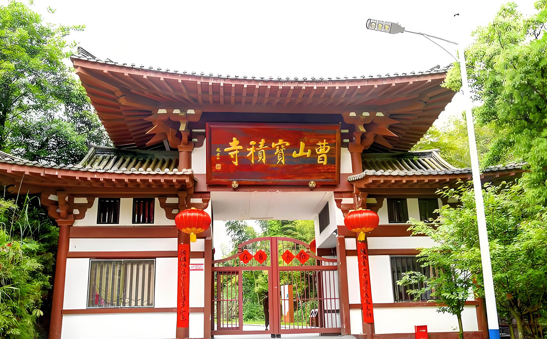 资溪县红木牌匾定制：寺庙宗祠,园林景观,创意招牌,抱柱对联