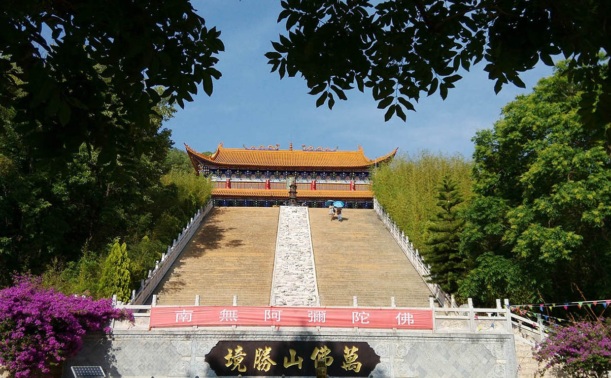 富民县红木牌匾定制：寺庙宗祠,园林景观,创意招牌,抱柱对联