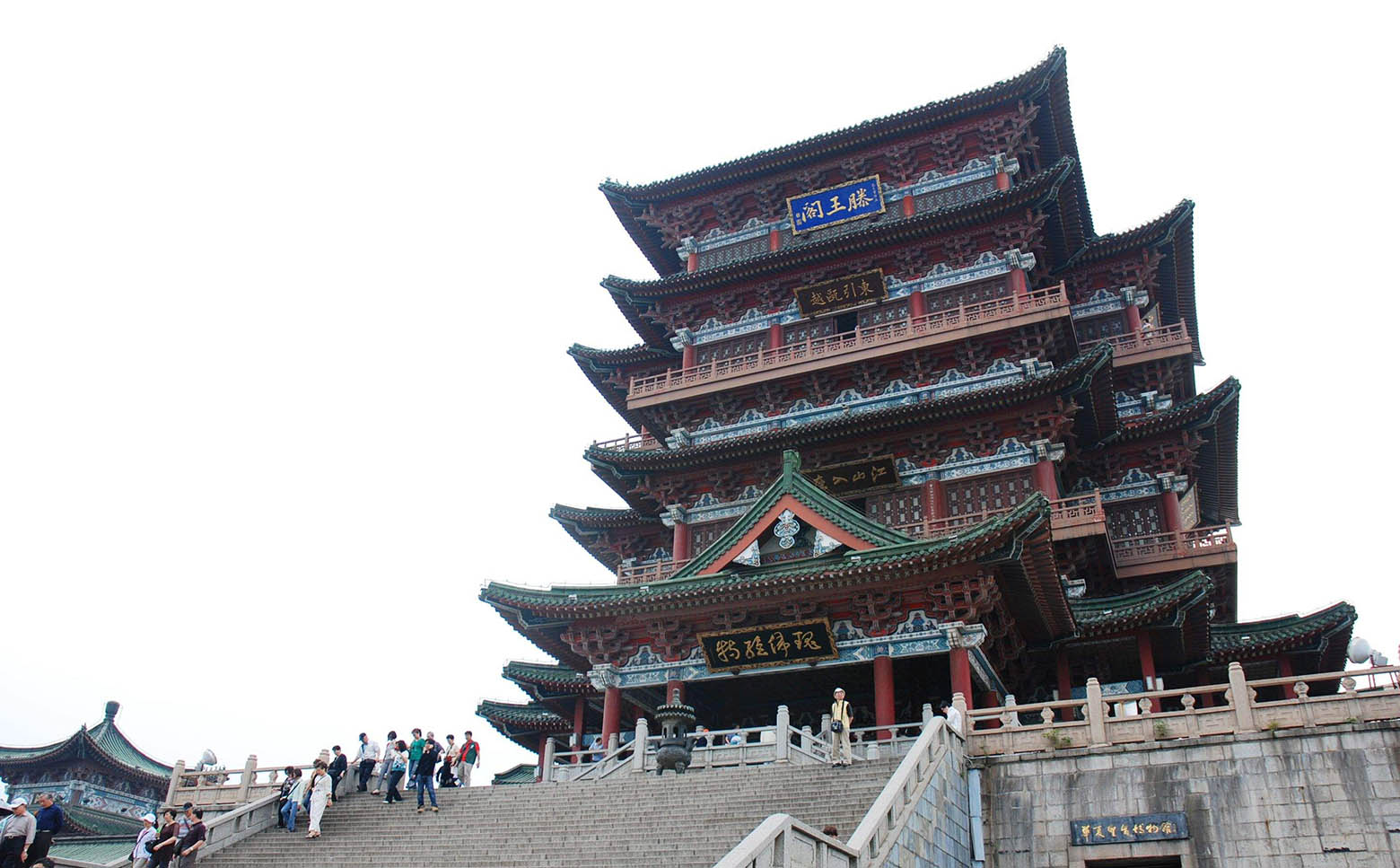 南昌青山湖区红木牌匾定制：寺庙宗祠,园林景观,创意招牌,抱柱对联