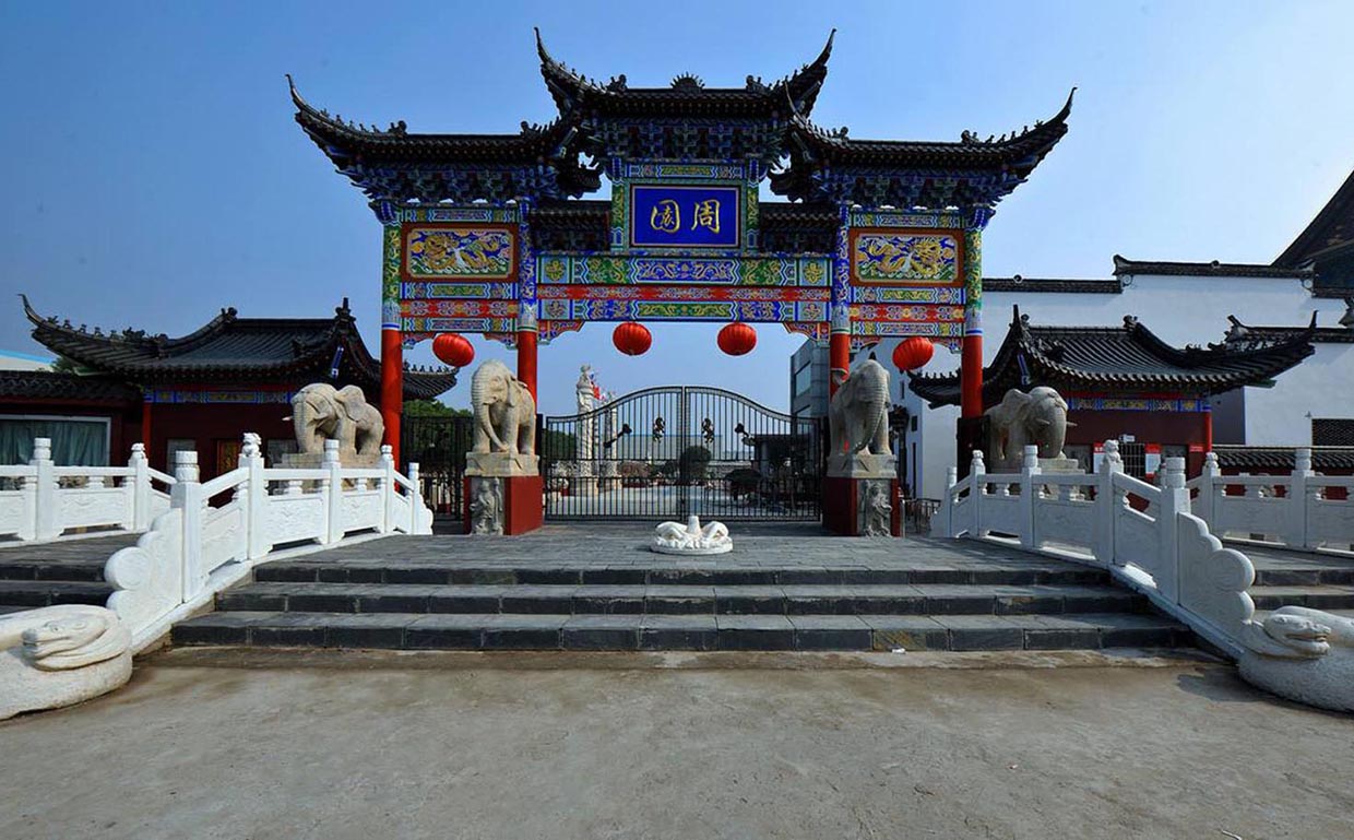 溧水区红木牌匾定制：寺庙宗祠,园林景观,创意招牌,抱柱对联