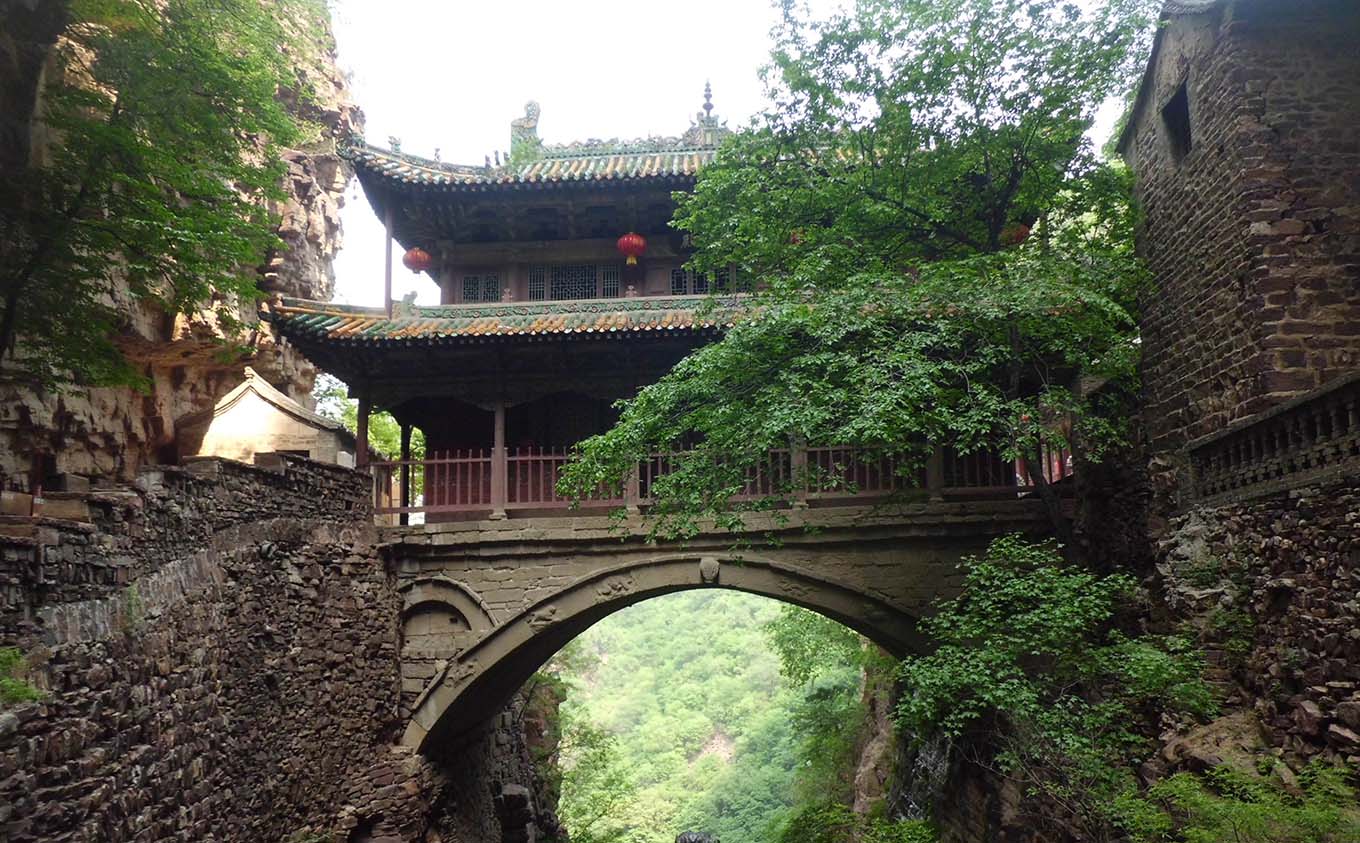 石家庄红木牌匾定制：寺庙宗祠,园林景观,创意招牌,抱柱对联