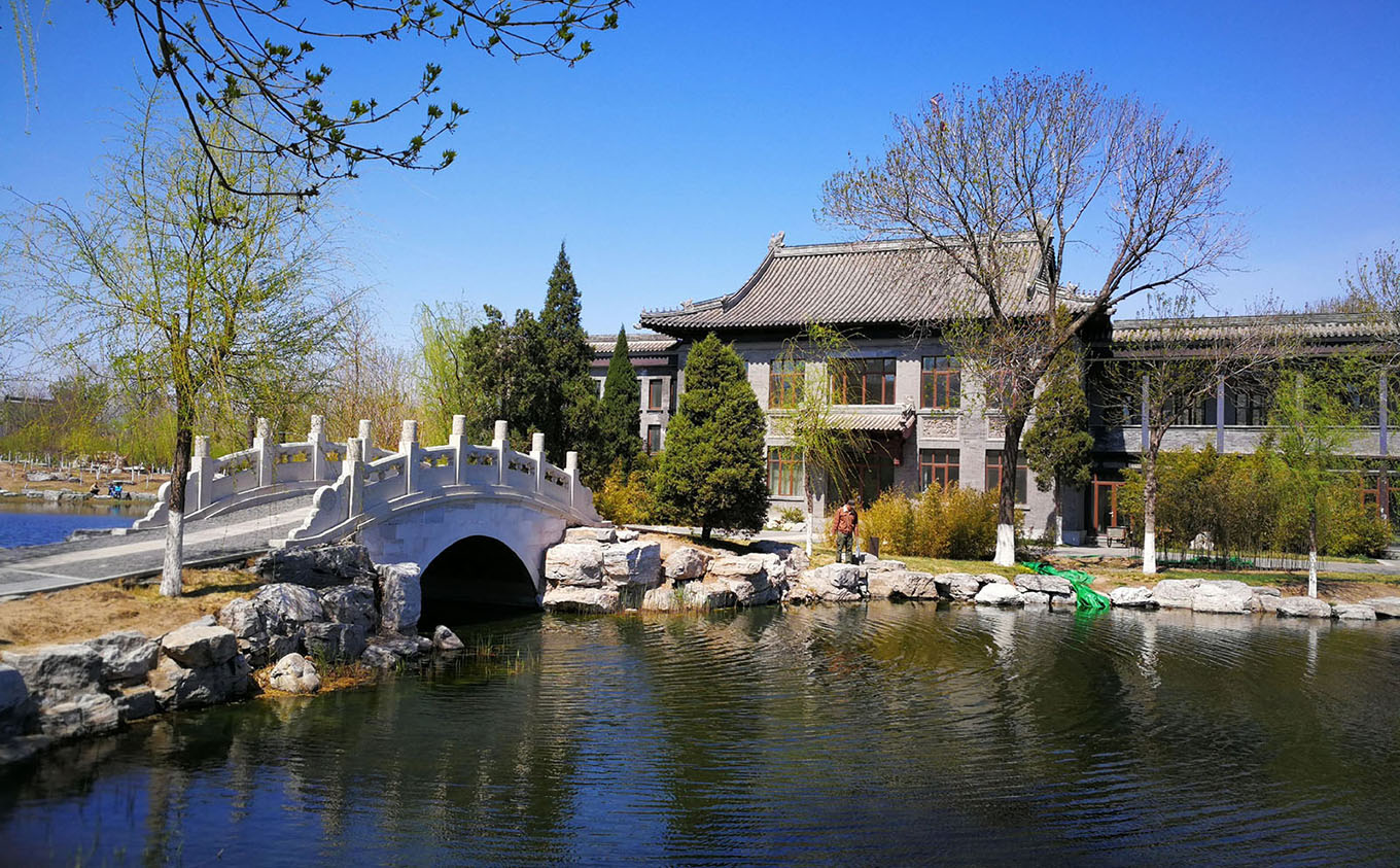 河北区红木牌匾定制：寺庙宗祠,园林景观,创意招牌,抱柱对联