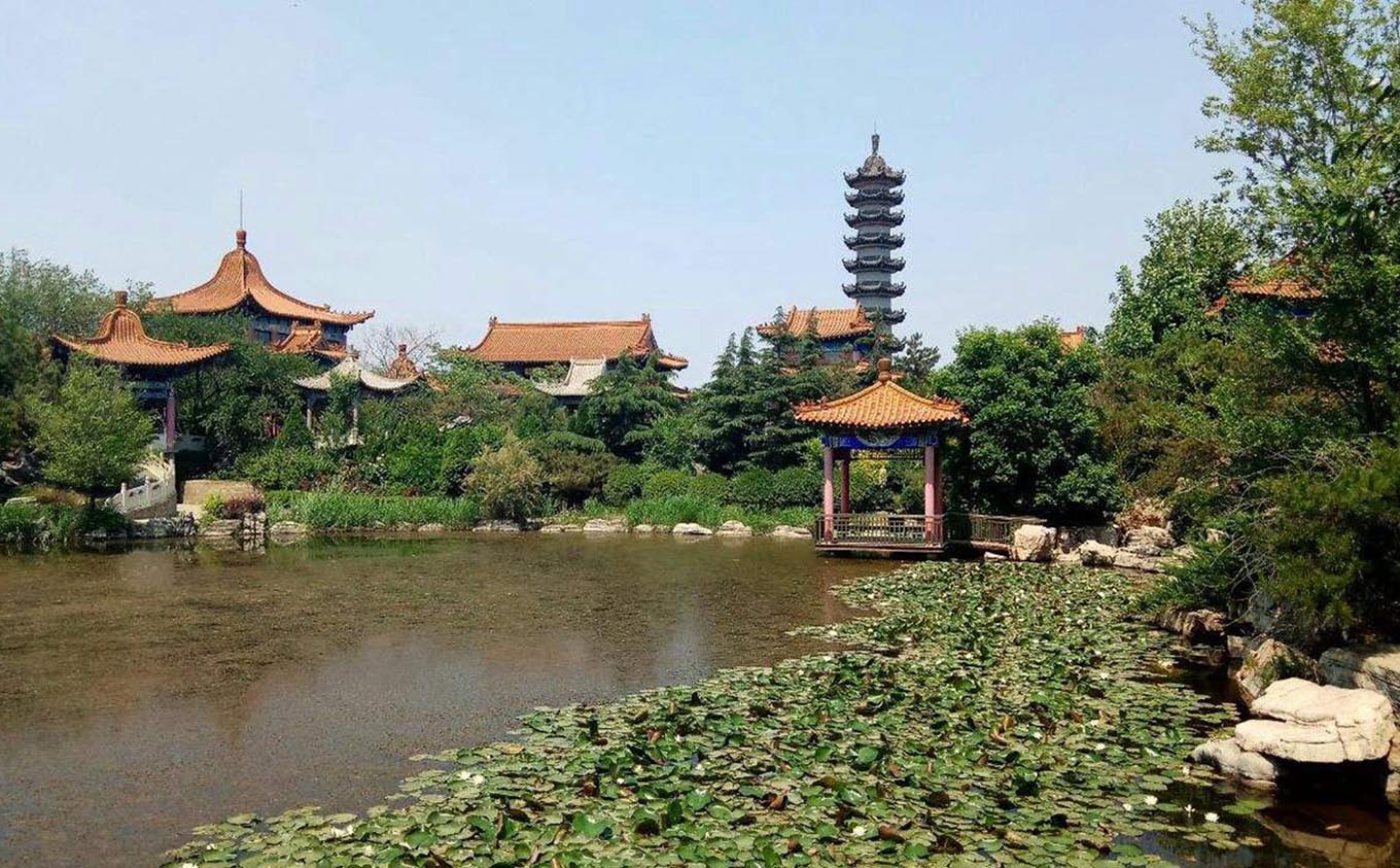 津南区红木牌匾定制：寺庙宗祠,园林景观,创意招牌,抱柱对联