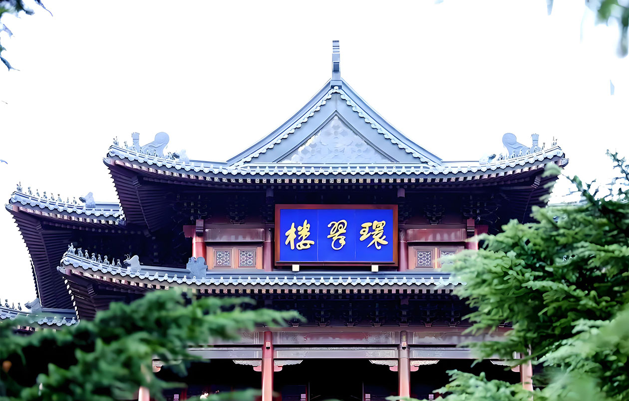 环翠区红木牌匾定制：寺庙宗祠,园林景观,创意招牌,抱柱对联