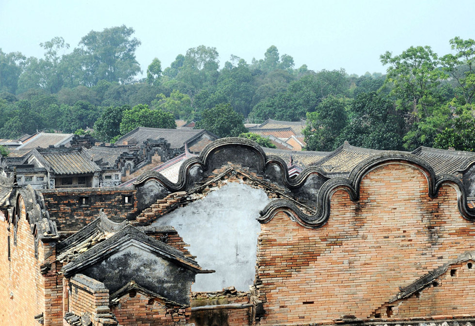 遂溪县红木牌匾定制：寺庙宗祠,园林景观,创意招牌,抱柱对联